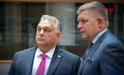Орбан: Премиерът на Словакия Роберт Фицо е на косъм от смъртта