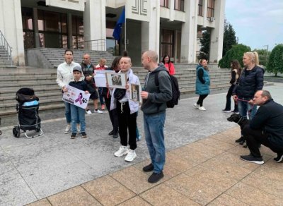В Бургас се проведе протест срещу насилието над животни Провокирани