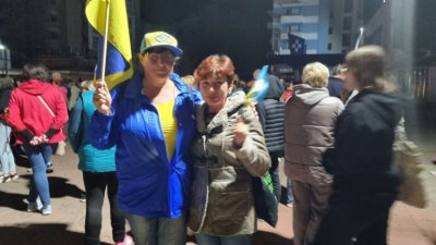 Хотелиери и украински бежанци се събраха на протест в Слънчев