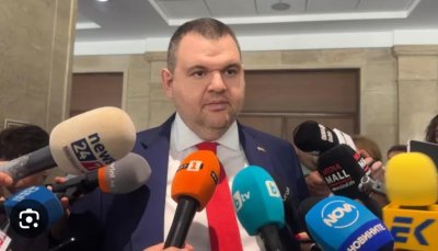 Председателят на ДПС Делян Пеевски призова за спешна реакция и