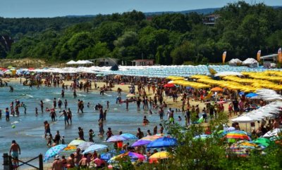 Приморско очаква повече българи за новия летен сезон