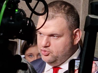 Пеевски разкри: Христо Иванов искал да е президент, Делян - премиер, а Бойко - пенсионер 