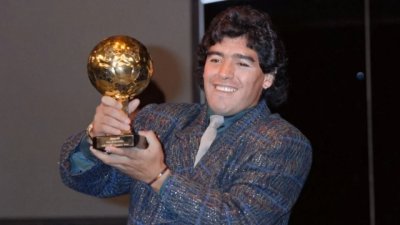 Голям спор за трофей на великана Диего Марадона невиждан от