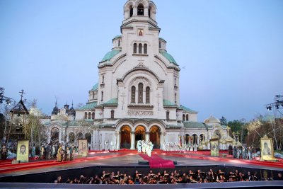 Пламен Карталов възражда опера на площада