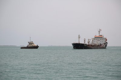 Пореден търговски кораб атакуван край Йемен