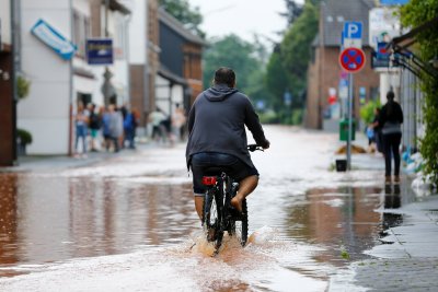 Порои предизвикаха мащабни наводнения в Южна Германия 1300 домакинства в