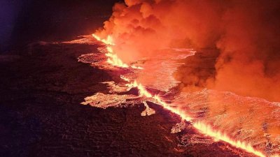 Активизиралият се вулкан в югозападната част на Исландия отново изхвърли
