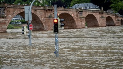Хиляди са евакуирани заради тежките наводнения в Южна Германия Лошото