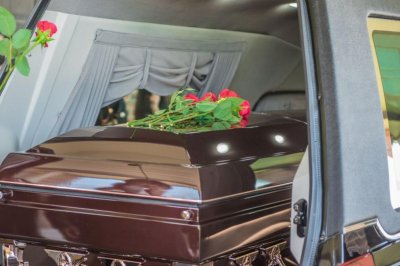 Ужас: За малко не погребаха жива жена