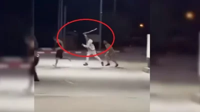 Видео от брутален бой с пръчки в Айтос изпратиха очевидци