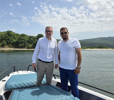 Кмет разходи Евтим Милошев с лодка из черноморското крайбрежие