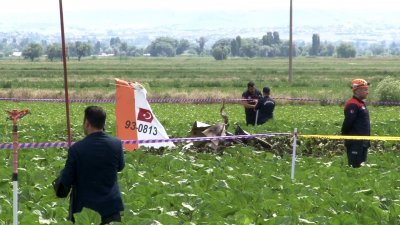 Учебен самолет се разби в Турция