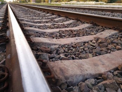 Прокуратурата разследва отрязаните спирачки на влак в Лом
