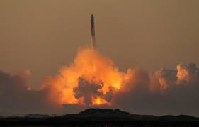 SpaceX изстреля успешно космическия кораб "Старшип" 