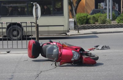 Автобус уби мотопедист в Русе