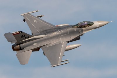 Турция подписа договор със САЩ за 40 изтребителя Ф-16