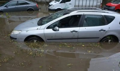 Обявяват бедствено положение в Нова Загора след лятната буря снощи