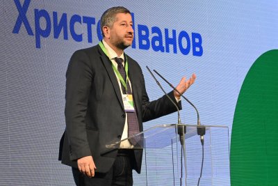 Христо Иванов подаде оставка като председател на Да България за да