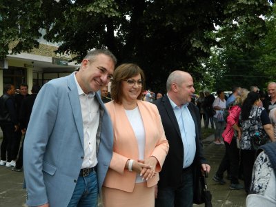 От мига в който Корнелия Нинова обяви че подава оставка