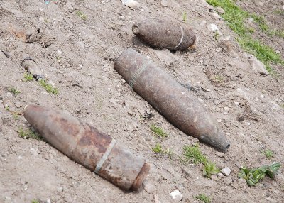 Служителите в Община Чирпан са евакуирани заради намерени стандартни боеприпаси