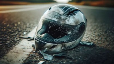 Моторист е с опасност за живота след катастрофа на Подбалканския път