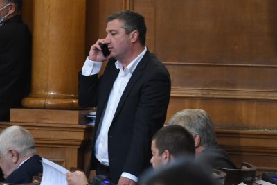 БСП излъчва Драгомир Стойнев за зам.-шеф на НС 