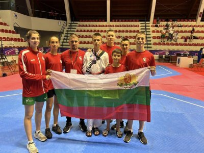 Българските състезатели спечелиха два сребърни и три бронзови медала на