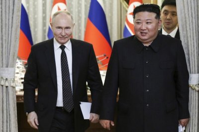 Владимир Путин се ангажира при първото си посещение в Северна