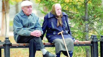 Служебното правителство увеличи размера на социалната пенсия за старост Скокът