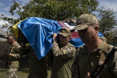 Русия предаде днес на Украйна телата на 254 украински военни