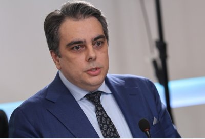Бившият финансов министър Асен Василев атакува остро и иронично ГЕРБ СДС