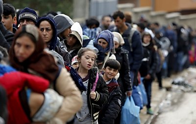 Турция задържа 950 мигранти
