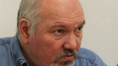 Политологът Александър Маринов: ГЕРБ да направи избори 2 в 1