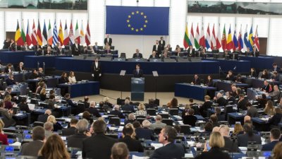 Европарламентът с финални заседания преди изборите