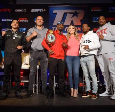 Кобрата се срещна с Букър: Сериозен противник!