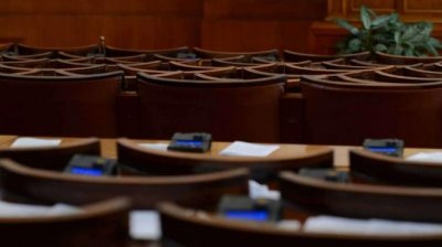 Шестима депутати напускат парламента, за да станат кметове