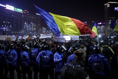 Многохилядни протести в Румъния