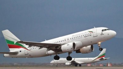 От днес националният авиопревозвач България Еър подновява полетите си до