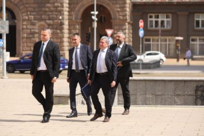 Ниската избирателна активност постави редица предизвикателства пред българската политическа система