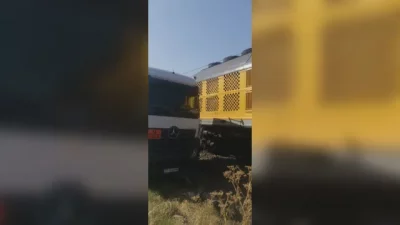 Влак влачи цистерна с гориво край Пазарджик, шофьорът е пострадал