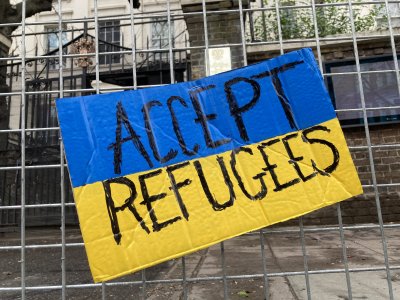 ЕС удължи временната закрила на украинските бежанци до 2026 г.