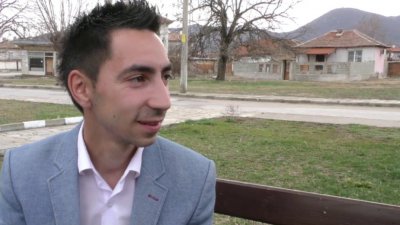 Кметът на Войнягово Тодор Танковски влезе унил в пловдивския съд