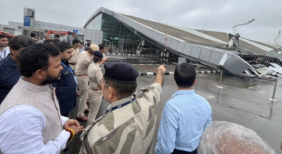 Срутване на покрив на летището в Делхи - има жертви