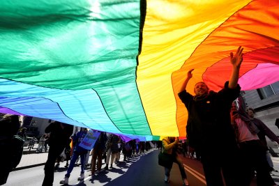 Латвия прие закон, разрешаващ еднополовите бракове
