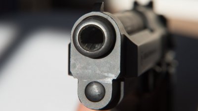 31 годишен бургазлия стрелял с газов пистолет от колата си