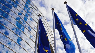 Европейският съюз наложи замразяване на активи и забрана за издаване