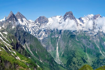 Запазеното тяло на американски алпинист изчезнал преди 22 години докато