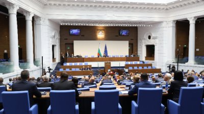 Служебното правителство е внесло 14 законопроекта