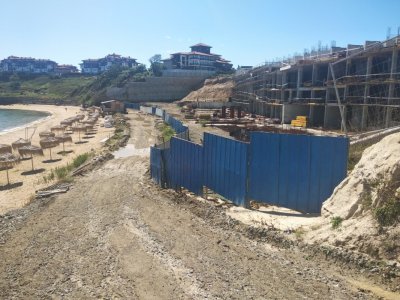 Окончателно: "Подпорната стена" на Шофьорския плаж край Созопол е законна