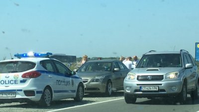 Катастрофа на пътя Бургас – Поморие: Движението е затруднено в района на „Сарафово“